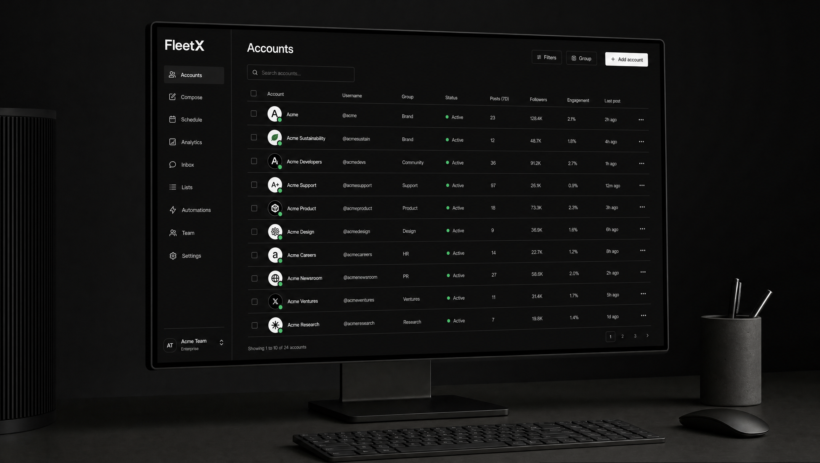 Интерфейс FleetX: список аккаунтов со статусами